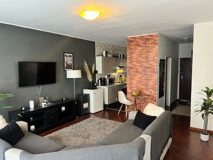 To Let 2 Bedroom Property for Rent in Loumar Western Cape